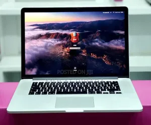 New Laptop Apple MacBook Pro 2015 16GB Intel Core I7 SSD 256GB
