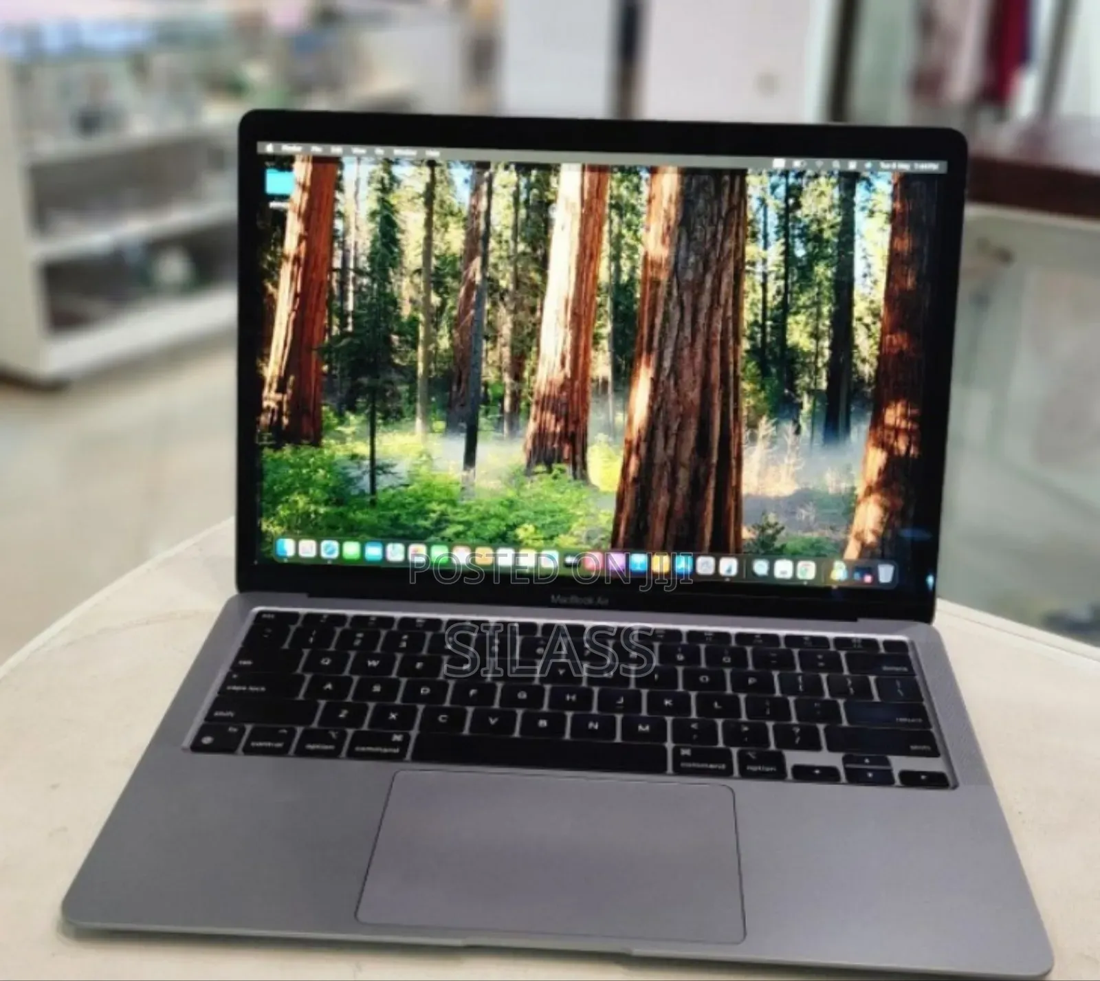 New Laptop Apple MacBook Air 2020 M1 16GB Apple M1 SSD 256GB