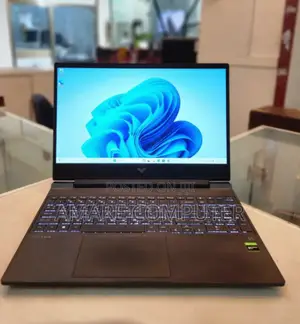 New Laptop HP 8GB AMD Ryzen 5 SSD 512GB