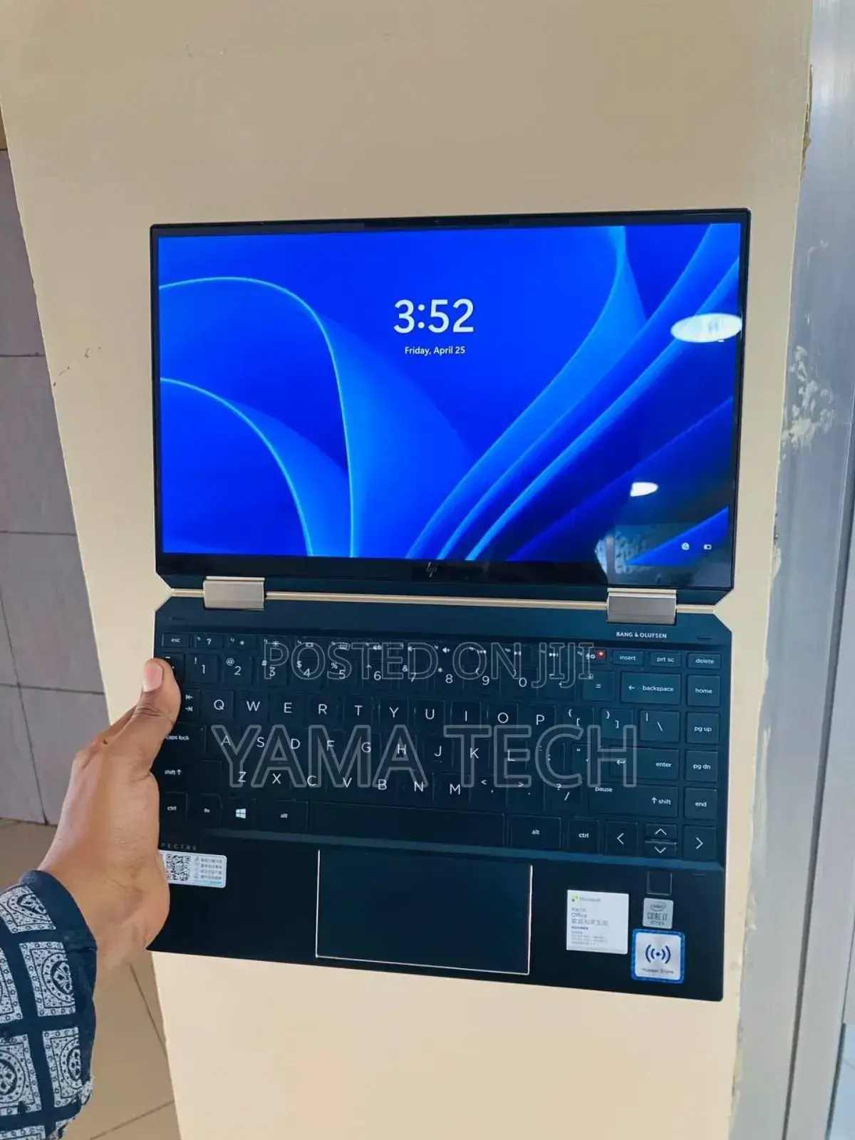 New Laptop HP Spectra 13 16GB Intel Core I7 SSD 1T