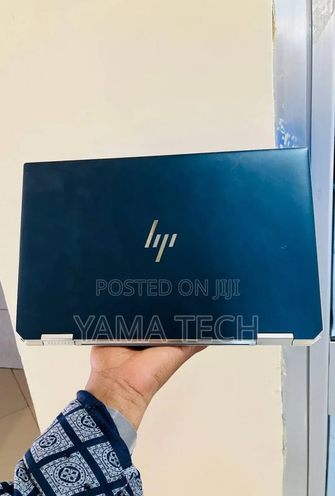 New Laptop HP Spectra 13 16GB Intel Core I7 SSD 1T