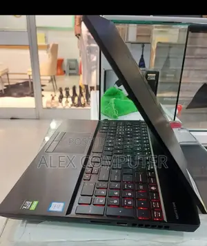 New Laptop HP Omen 16 16GB Intel Core I7 SSD 512GB
