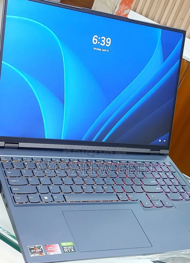New Laptop Lenovo Legion 5 16GB AMD Ryzen 7 SSD 512GB