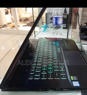 New Laptop Acer Predator Triton 500 SE 16GB Intel Core I7 SSD 512GB