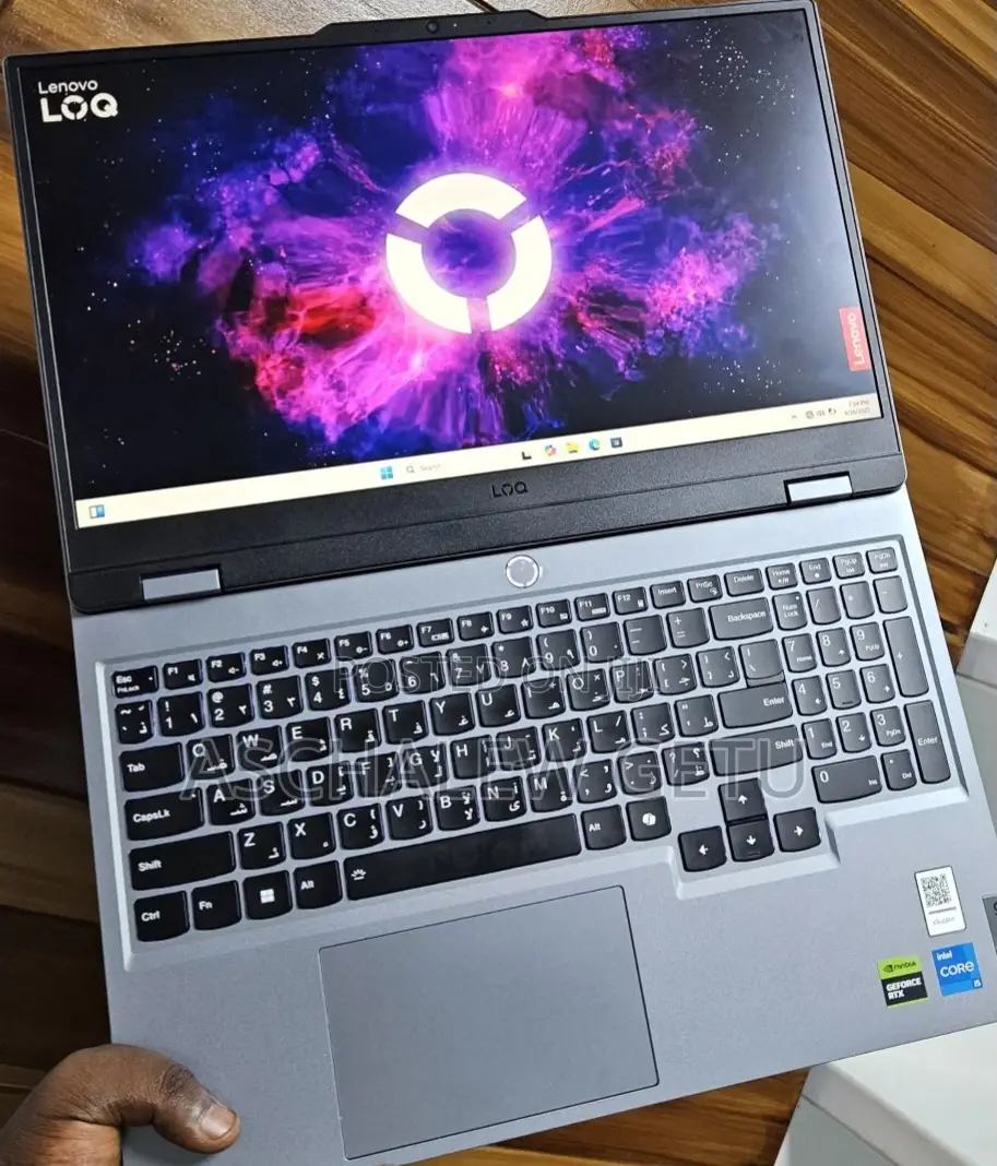 New Laptop Lenovo LOQ 15IRH8 16GB Intel Core I5 SSD 512GB