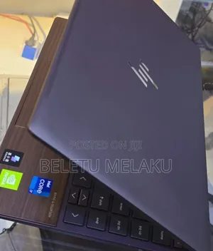 New Laptop HP Envy 14 16GB Intel Core I7 SSD 512GB