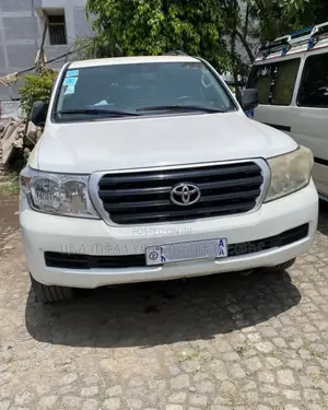 Photo - Toyota Land Cruiser 2009 White