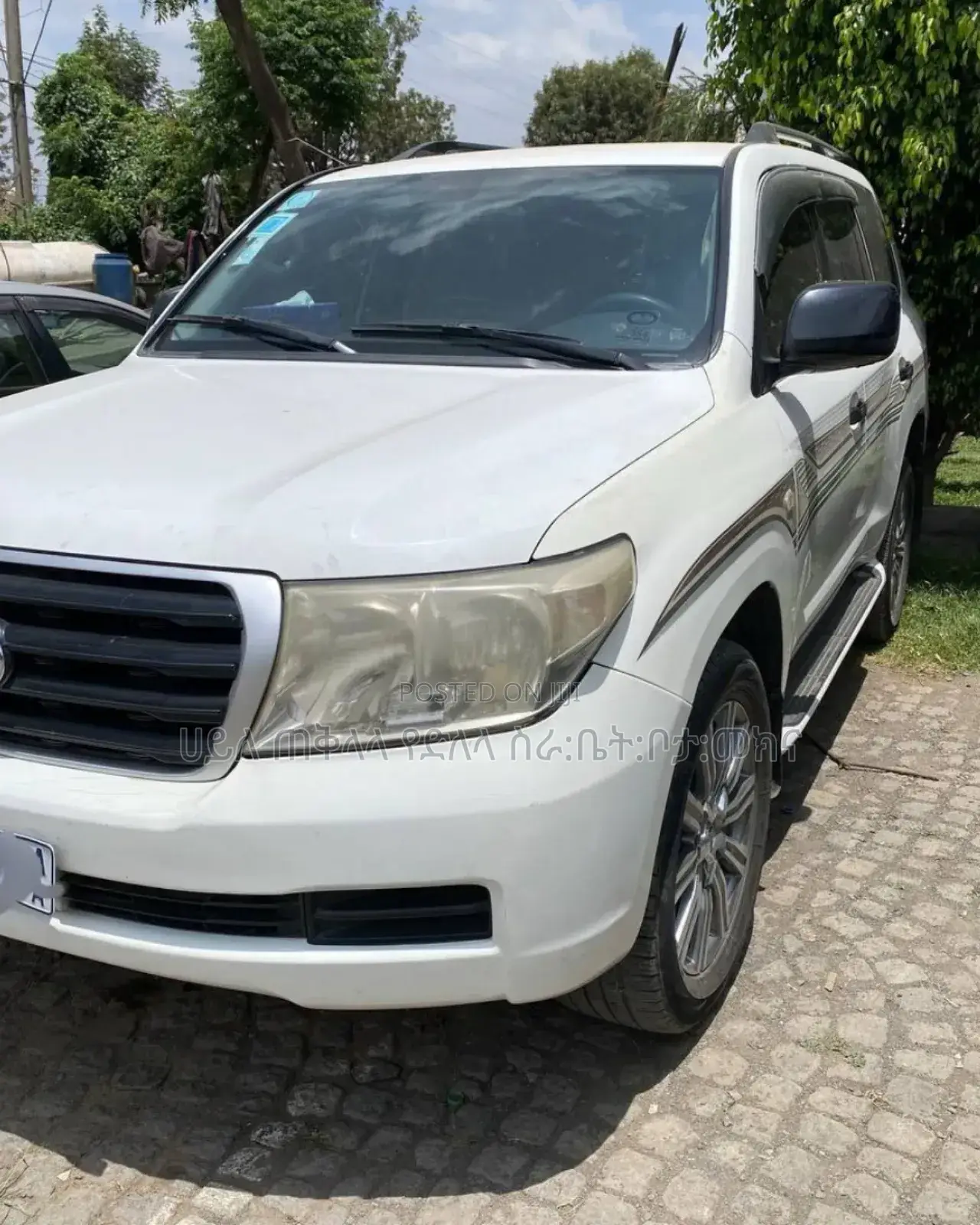 Toyota Land Cruiser 2009 White