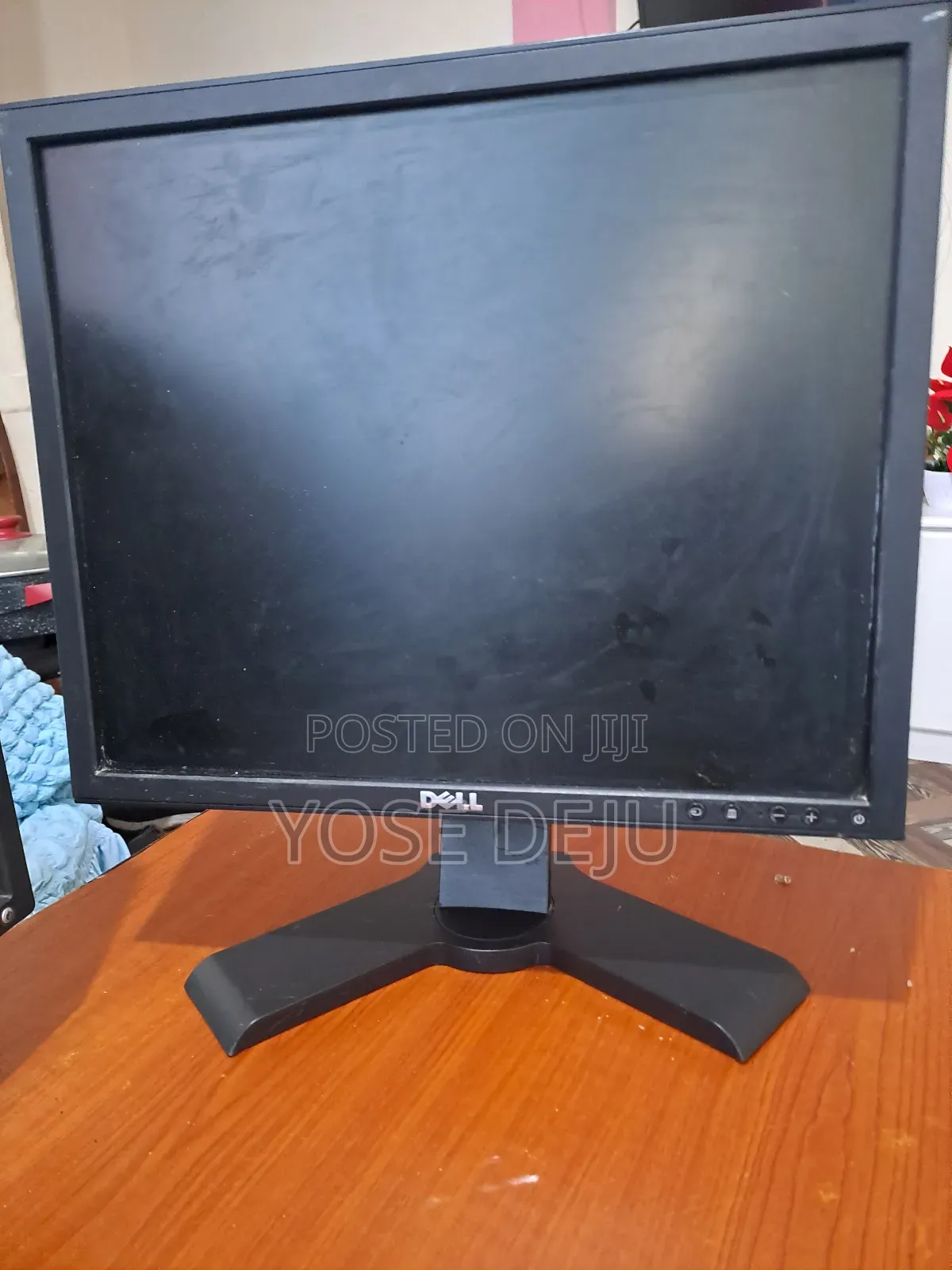 LCD Monitor for Sale.Quantity 6