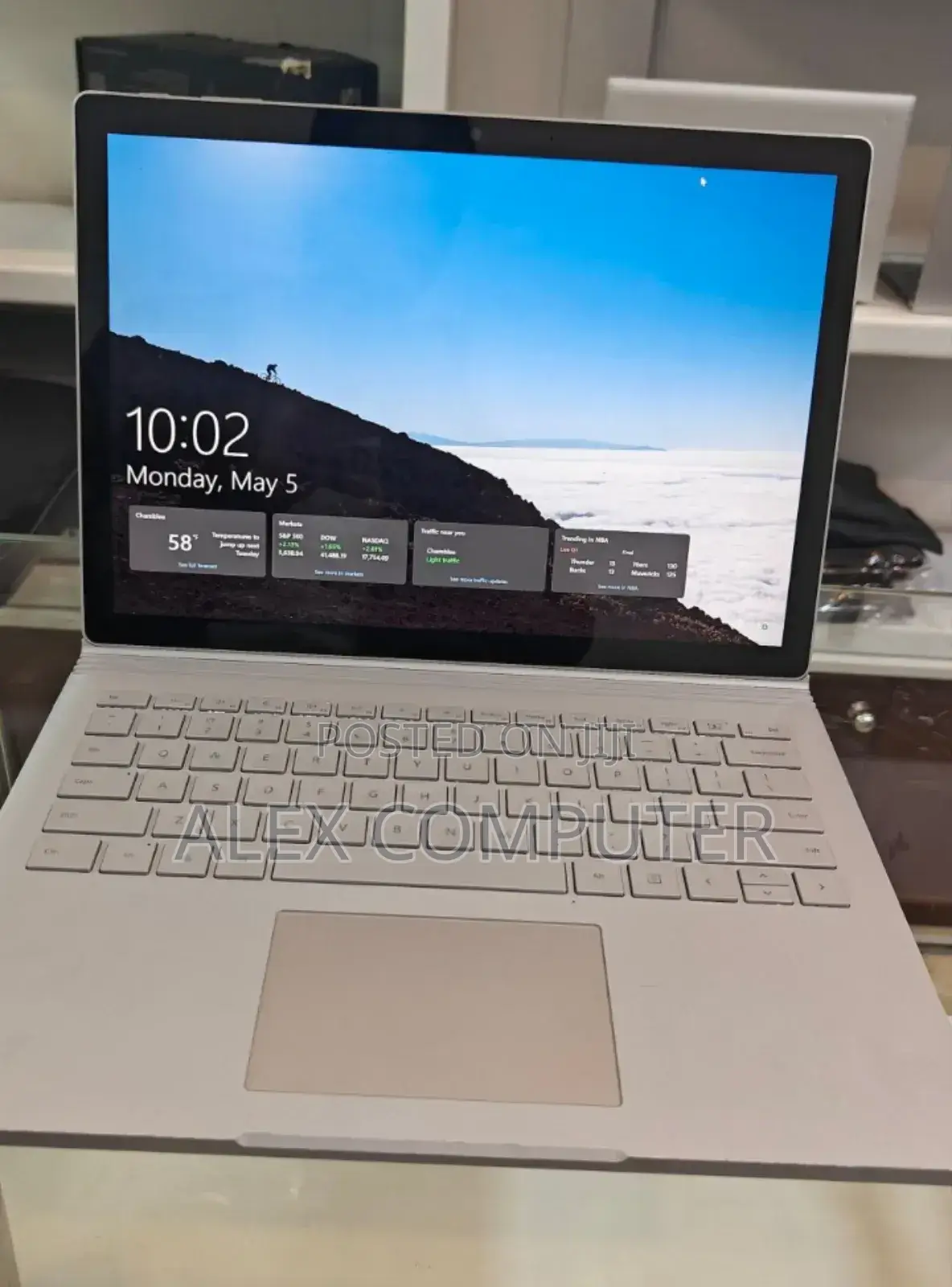 New Laptop Microsoft Surface Book 3 16GB Intel Core I7 SSD 256GB