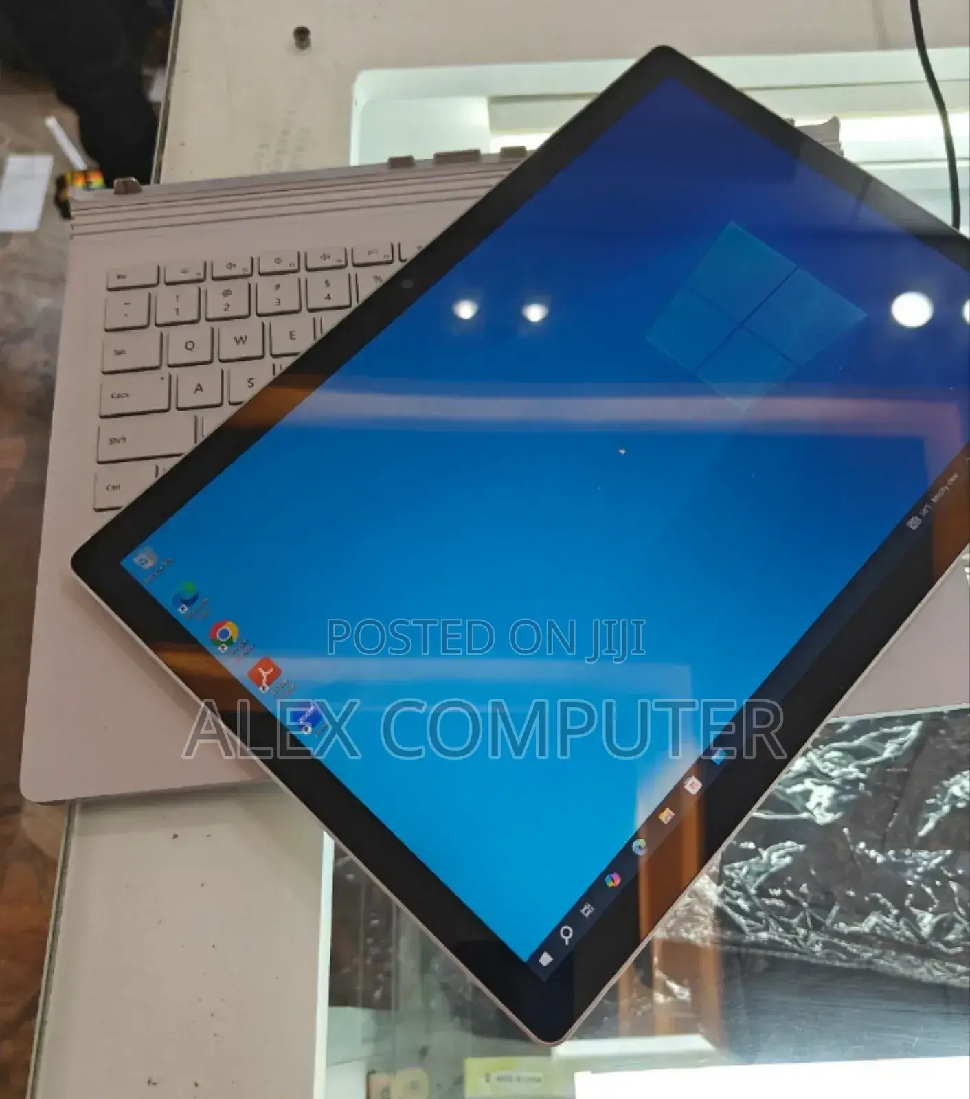 New Laptop Microsoft Surface Book 3 16GB Intel Core I7 SSD 256GB