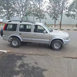 Ford Everest 2006 Silver