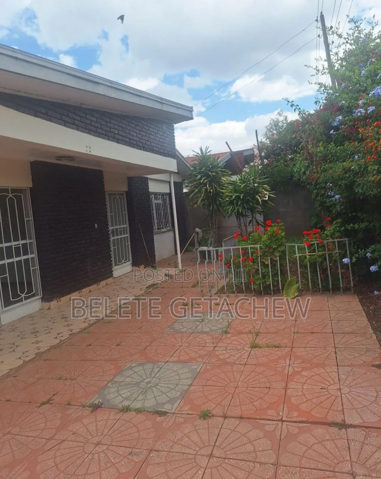 4bdrm Villa in Ayat Zone , Villa, Bole for sale