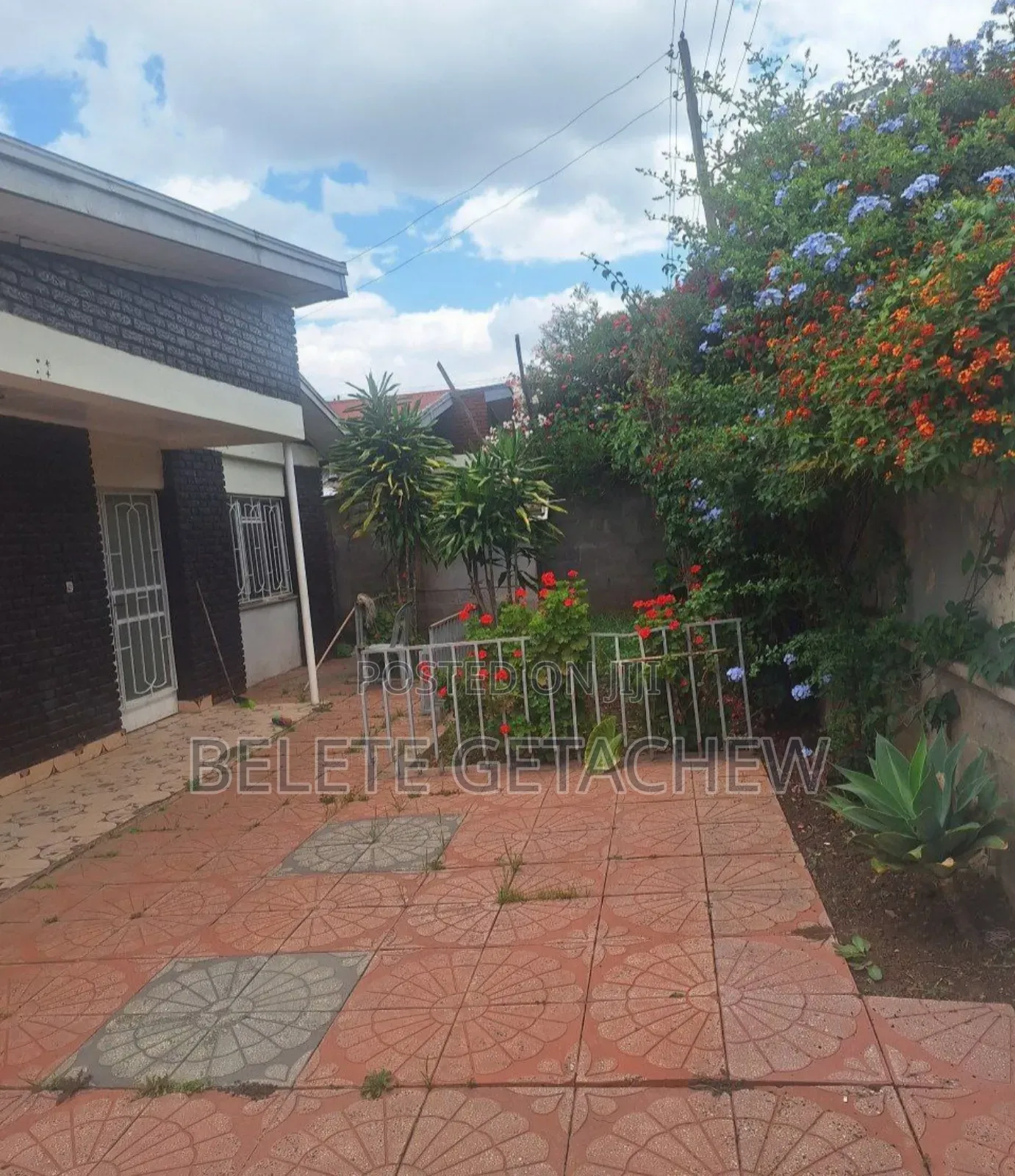 4bdrm Villa in Ayat Zone , Villa, Bole for sale