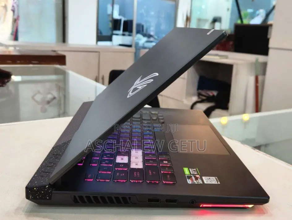 New Laptop Asus ROG Strix G15 16GB AMD Ryzen 9 SSD 512GB