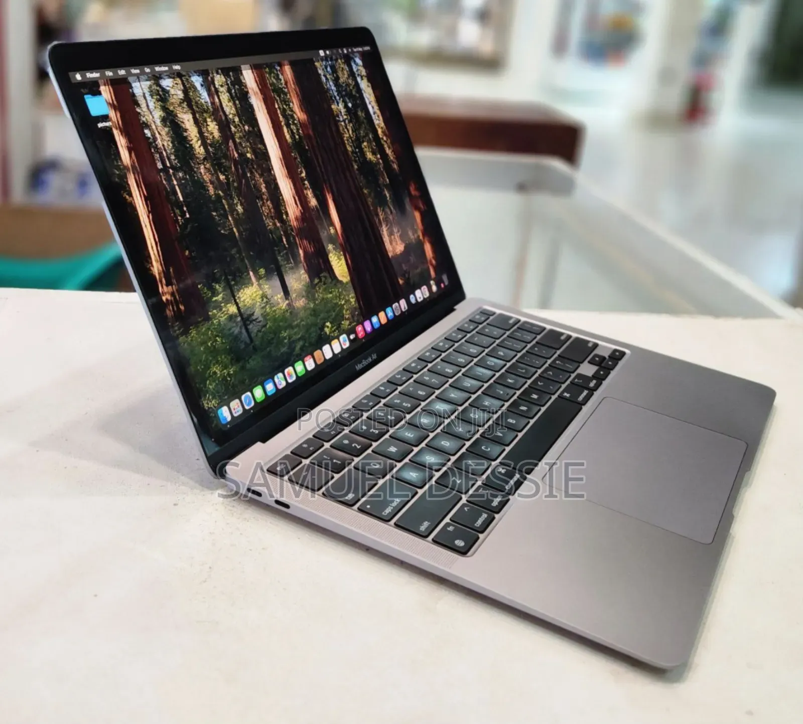 New Laptop Apple MacBook Air 2020 M1 16GB Apple M1 SSD 256GB