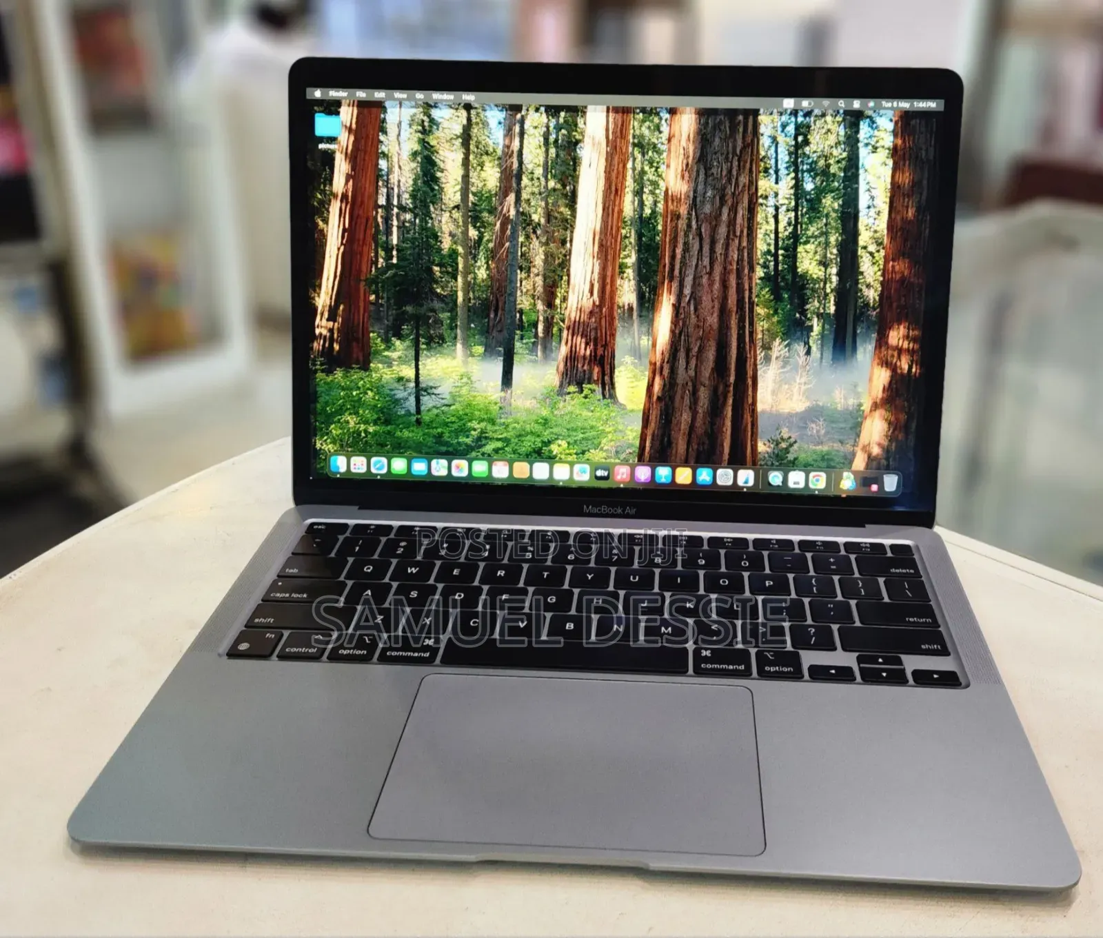 New Laptop Apple MacBook Air 2020 M1 16GB Apple M1 SSD 256GB