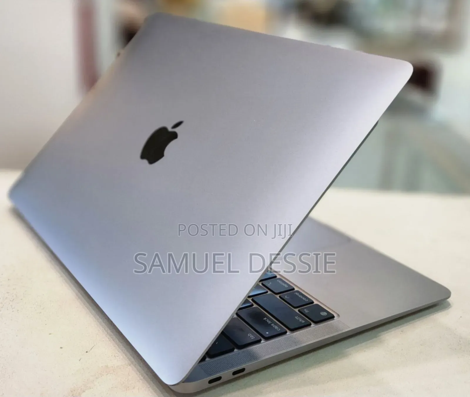 New Laptop Apple MacBook Air 2020 M1 16GB Apple M1 SSD 256GB