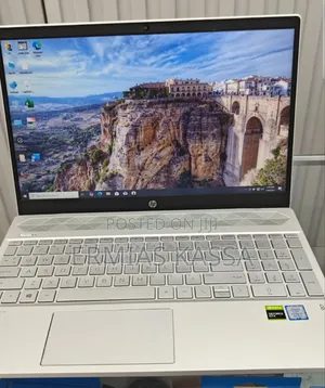 New Laptop HP Pavilion 15 16GB Intel Core I7 SSD 512GB