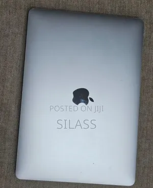 New Laptop Apple MacBook Pro 2017 16GB Intel Core I5 SSD 256GB