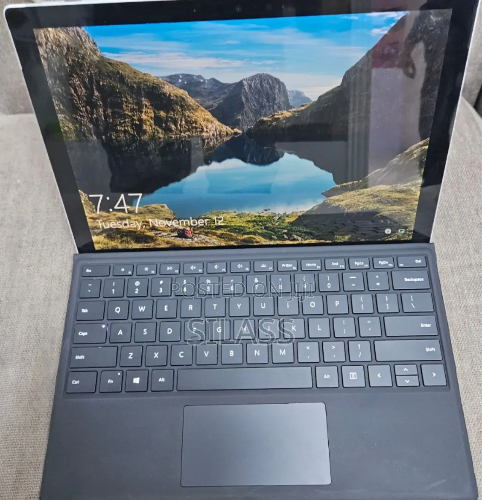 New Laptop Microsoft Surface Pro 7 8GB Intel Core I5 SSD 128GB