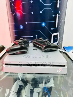 Playstation 4 Slim