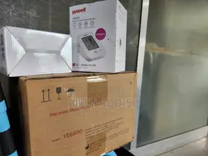 Photo - Blood Pressuer Monitor Digital2፬የደም ግፊት መለኪያ በቻርጅ የሚሰራ ጠንካራ