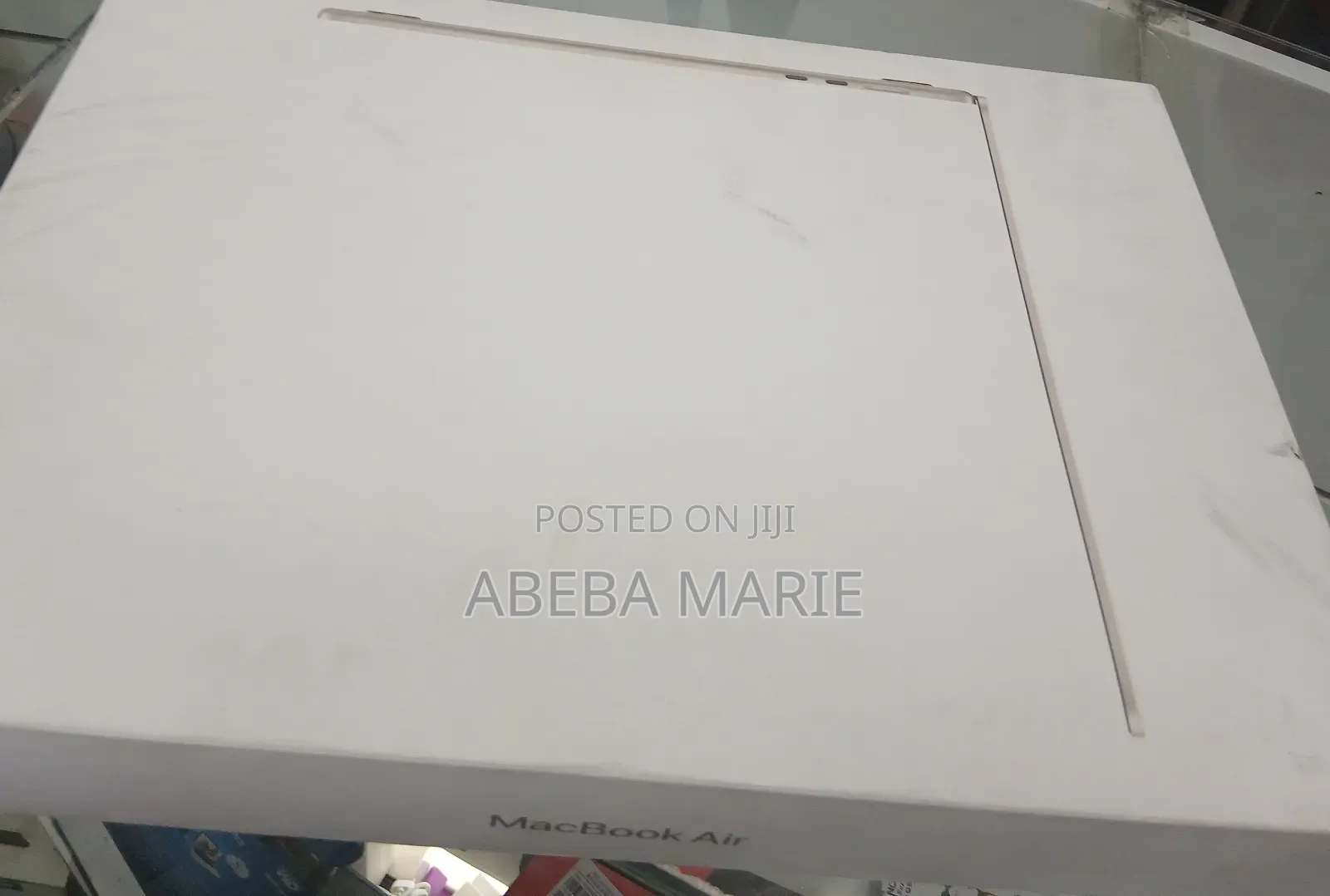 New Laptop Apple MacBook Air 2024 M3 15-Inch 16GB Apple M4 SSD 256GB