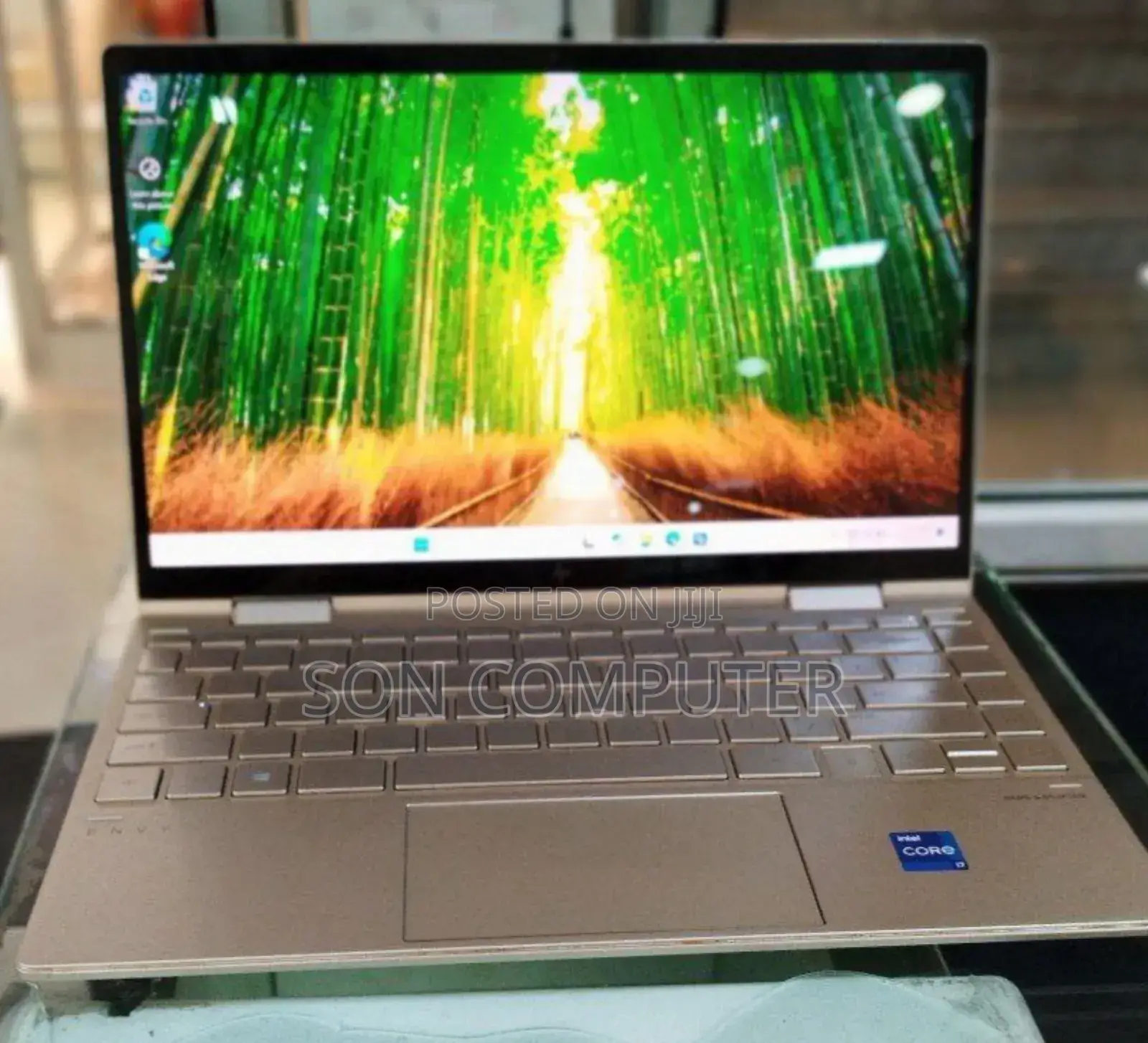 New Laptop HP Envy X360 8GB Intel Core I7 SSD 1T