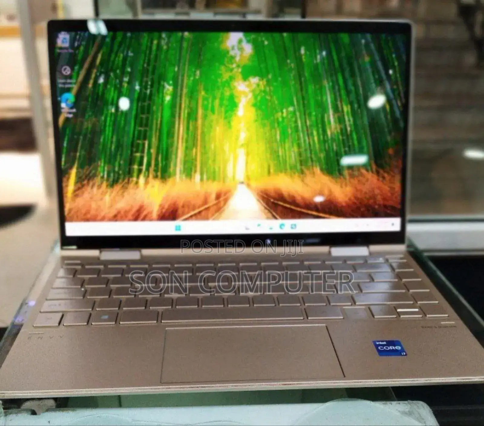 New Laptop HP Envy X360 8GB Intel Core I7 SSD 1T