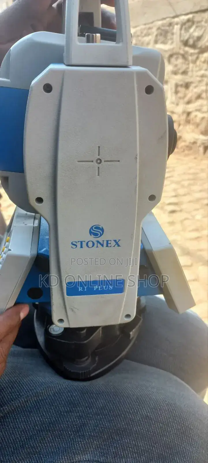 Stonex R1 Plus Total Station