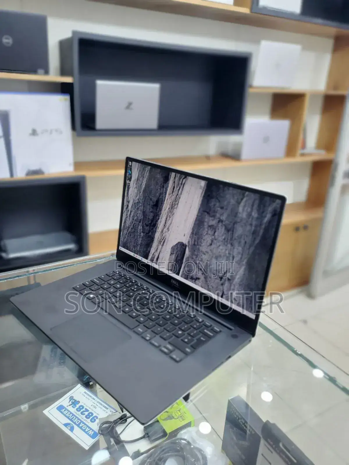 New Laptop Dell Precision 5540 32GB Intel Core I7 SSD 512GB