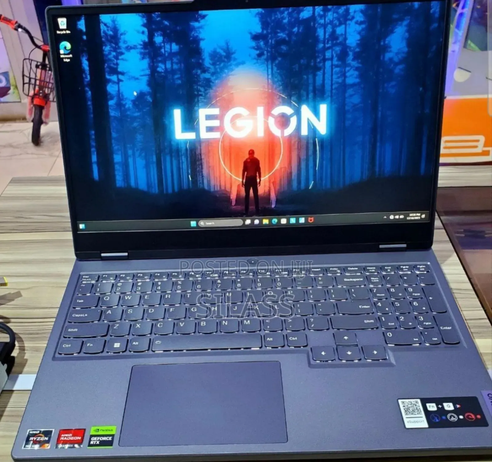 New Laptop Lenovo Legion 5 16GB AMD Ryzen 7 SSD 1T