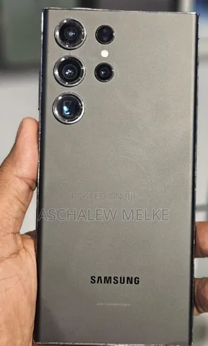 New Samsung Galaxy S23 256 GB Gold