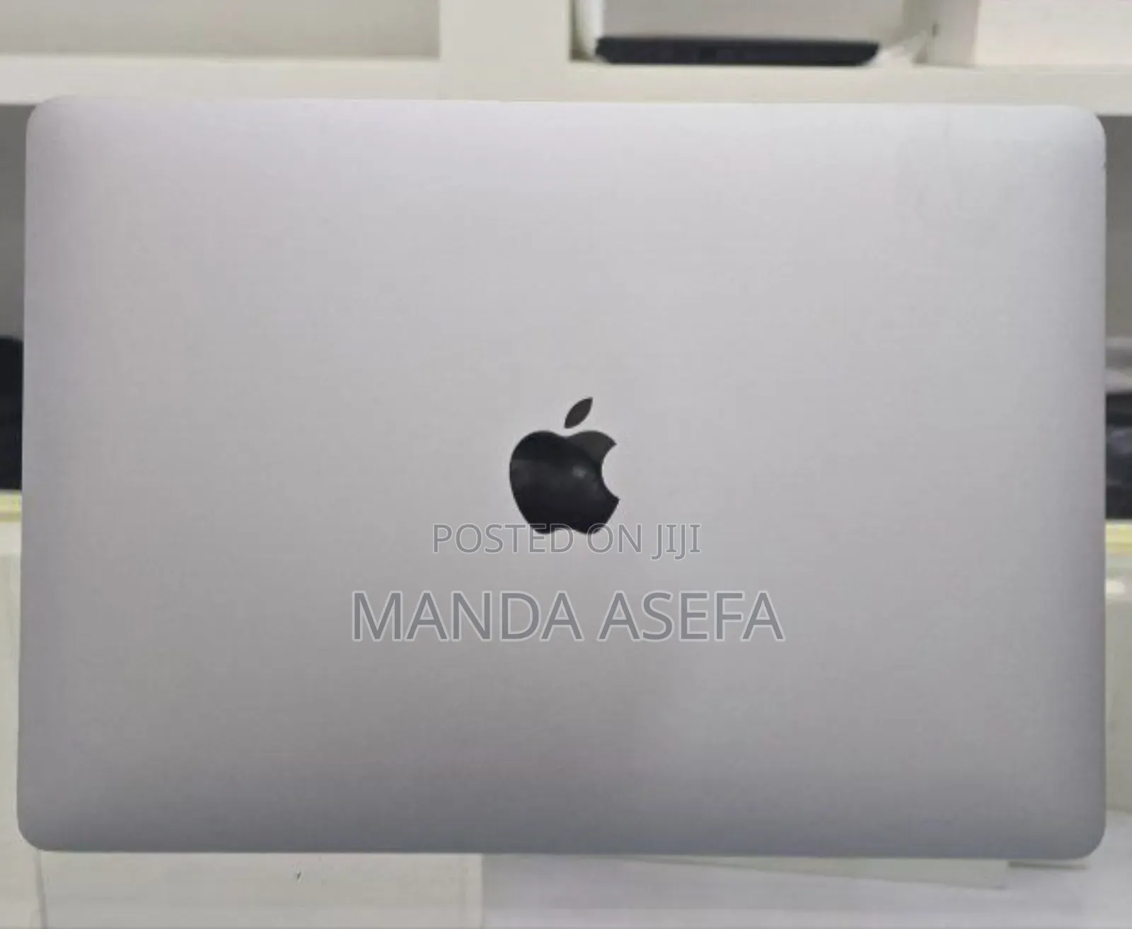 New Laptop Apple MacBook Air 8GB Apple M1 SSD 256GB