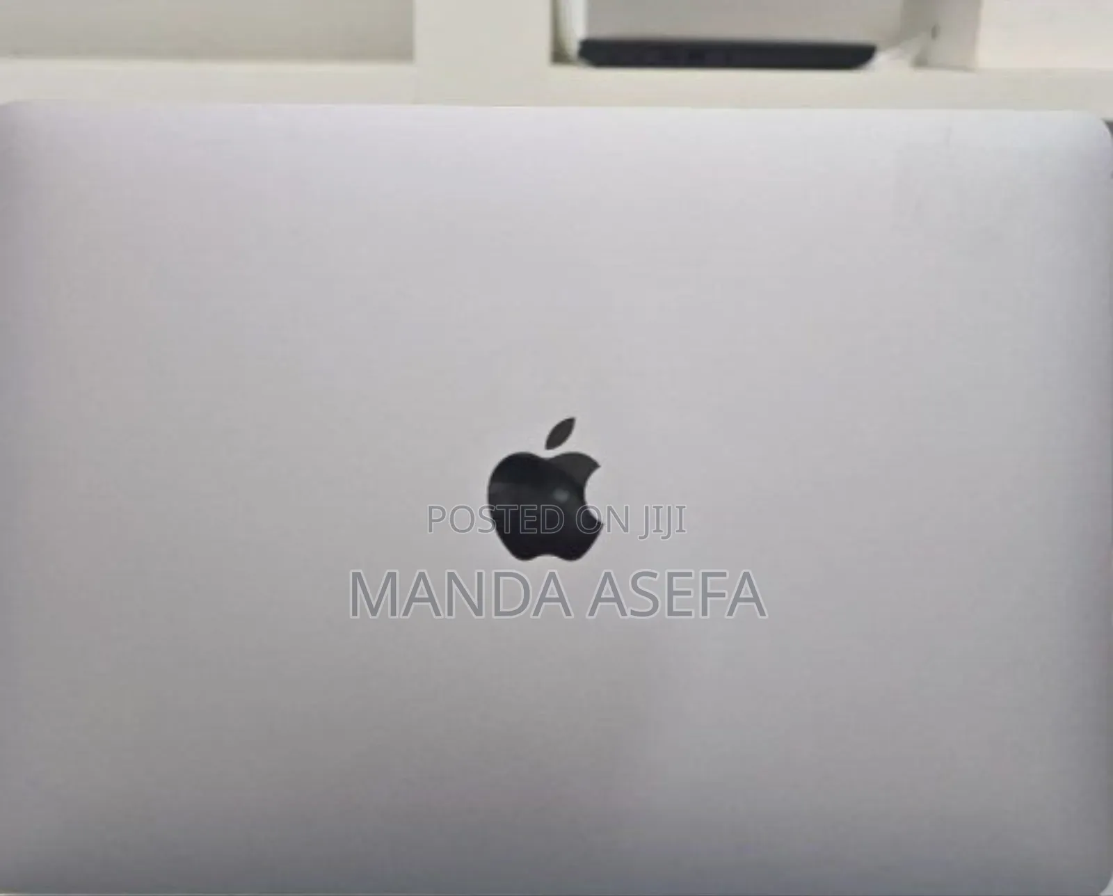 New Laptop Apple MacBook Air 8GB Apple M1 SSD 256GB