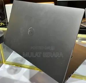 Photo - New Laptop Dell Precision 15 3520 16GB Intel Core I7 SSD 512GB