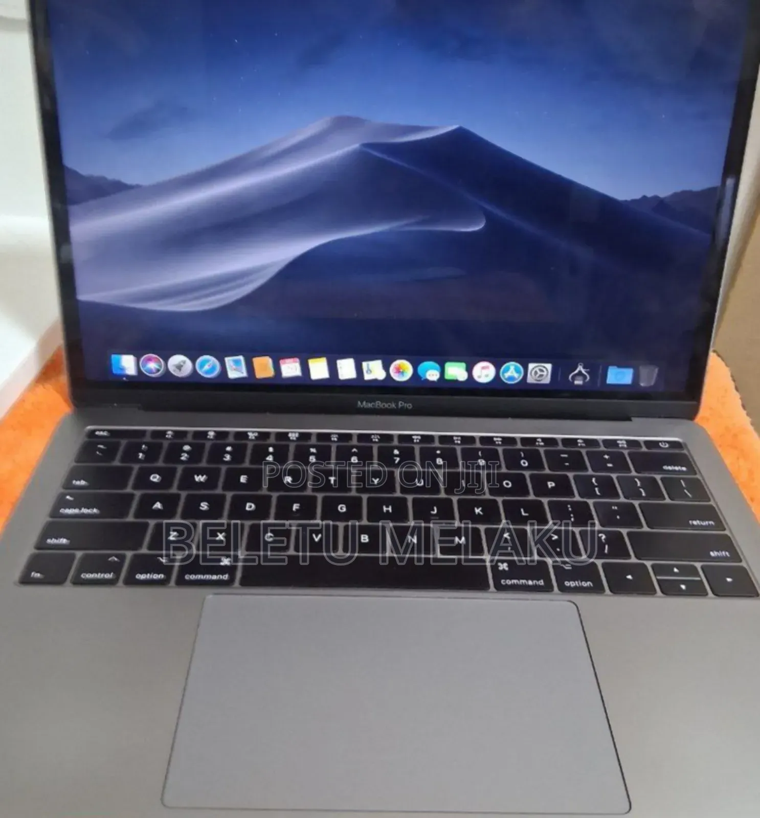 New Laptop Apple MacBook Pro 2017 16GB Intel Core I5 SSD 256GB