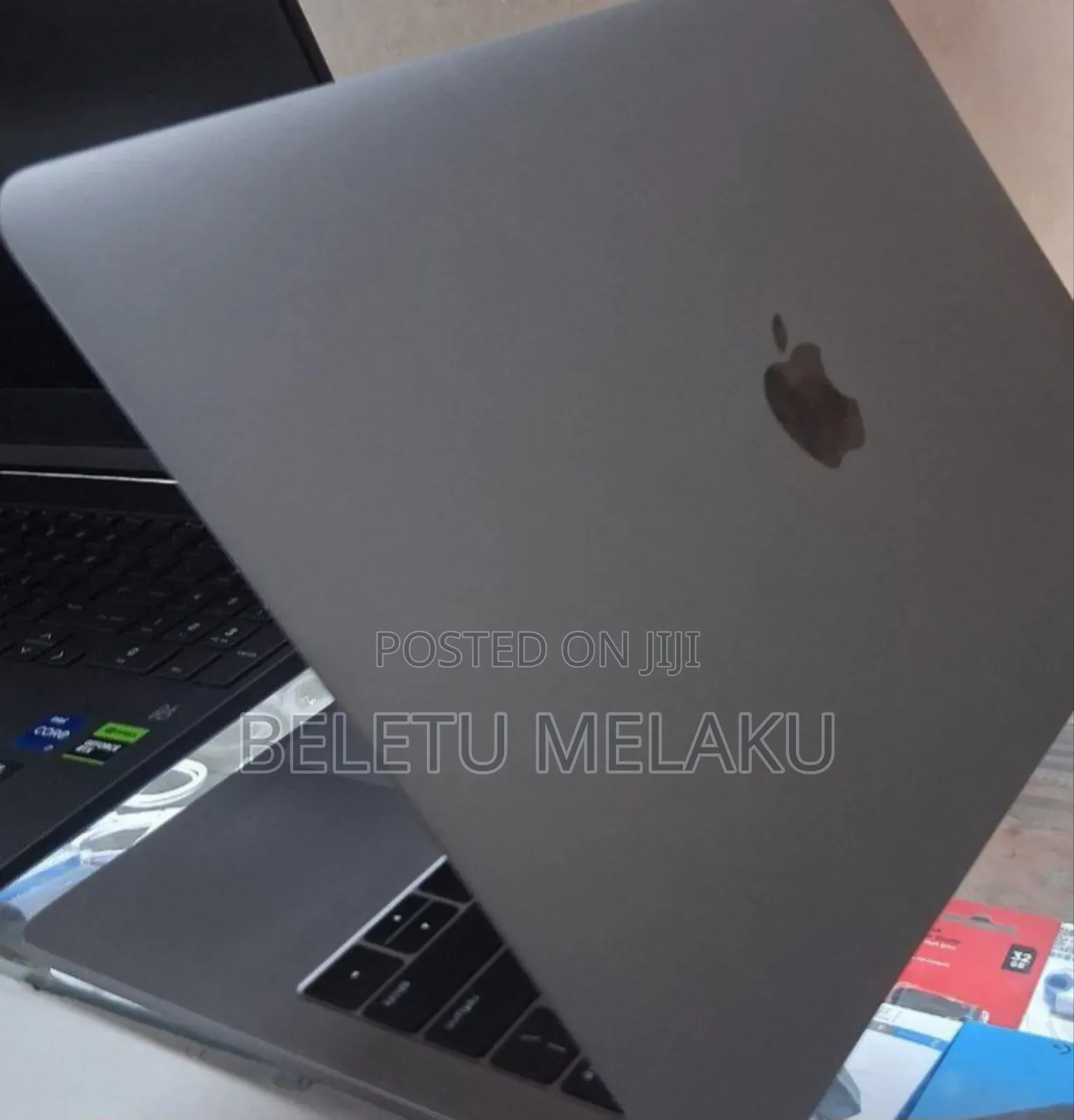 New Laptop Apple MacBook Pro 2017 16GB Intel Core I5 SSD 256GB