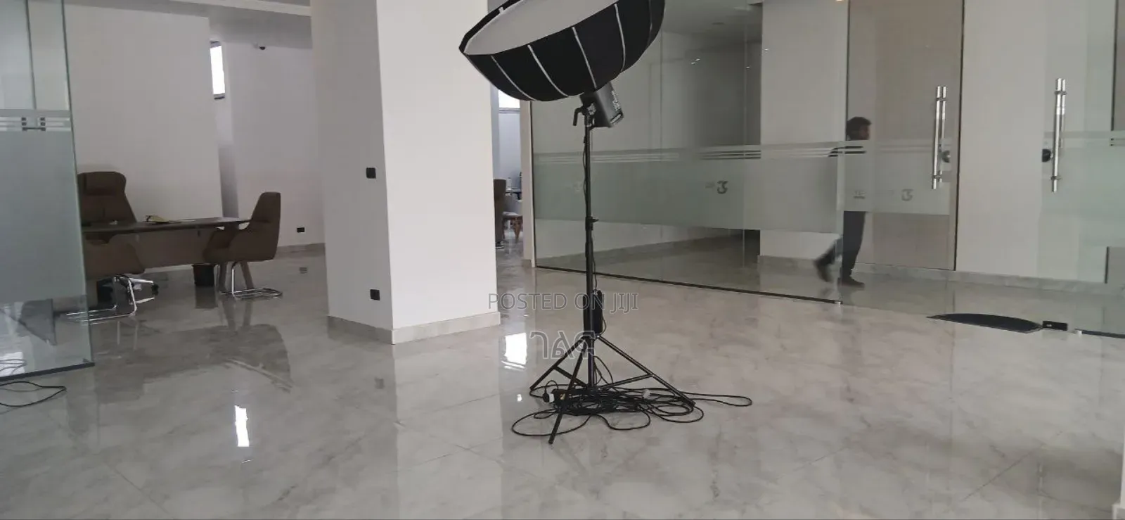 ቦሌ አደይ አበባ ስታዲየም ጋር 98% የተጠናቀቁ /የንግድ ሱቅ ሽያጭ በ15% ቅድመ ክፍያ ብቻ