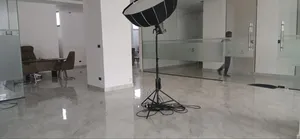 ቦሌ አደይ አበባ ስታዲየም ጋር 98% የተጠናቀቁ /የንግድ ሱቅ ሽያጭ በ15% ቅድመ ክፍያ ብቻ