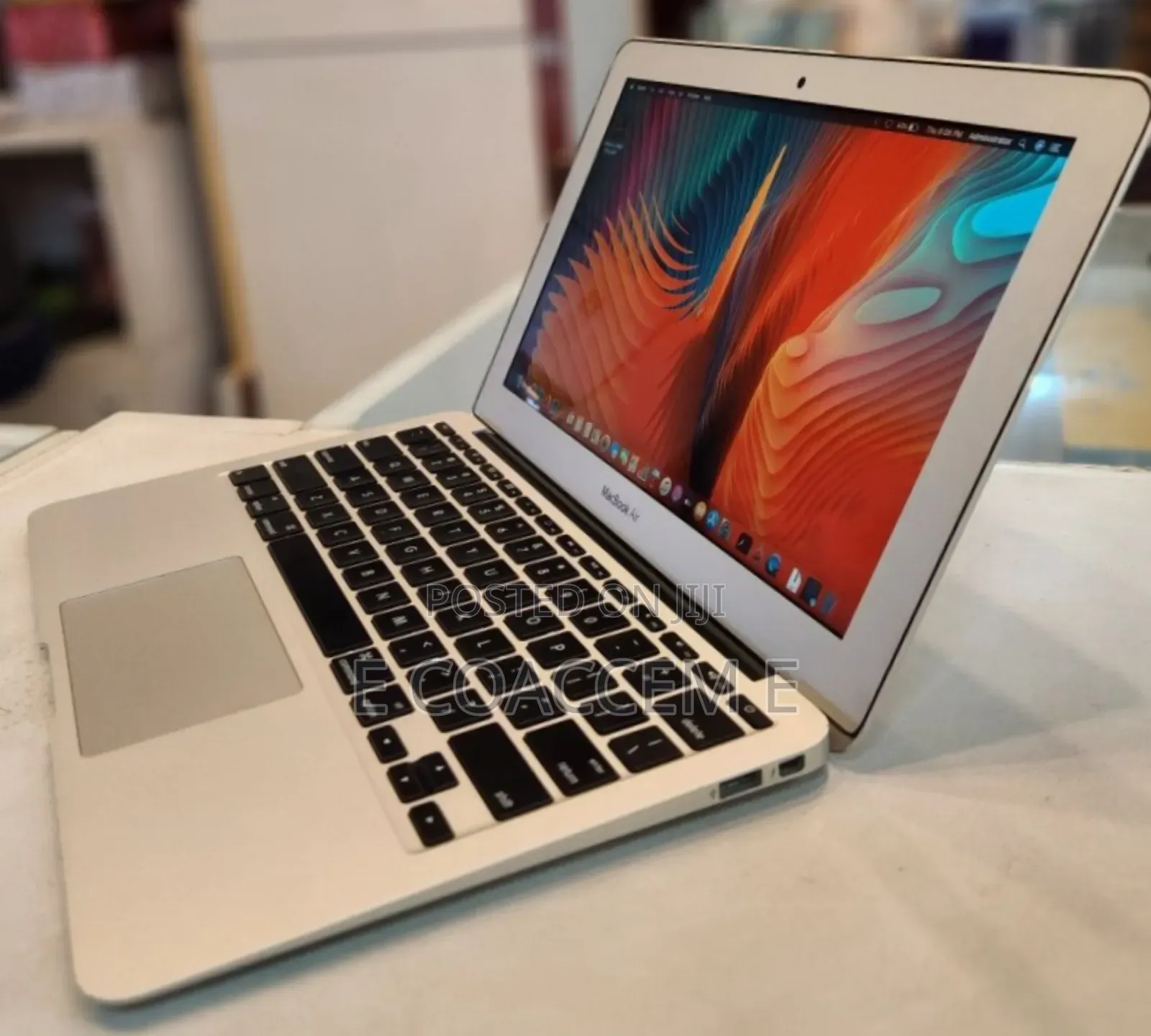 Laptop Apple MacBook 4GB Intel Core I5 SSD 128GB