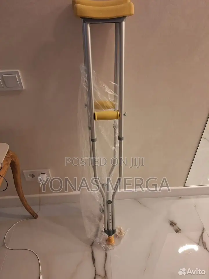 Crutches Aluminium Under Arm - Adult℥0crutches፻∆Elbow Kranch