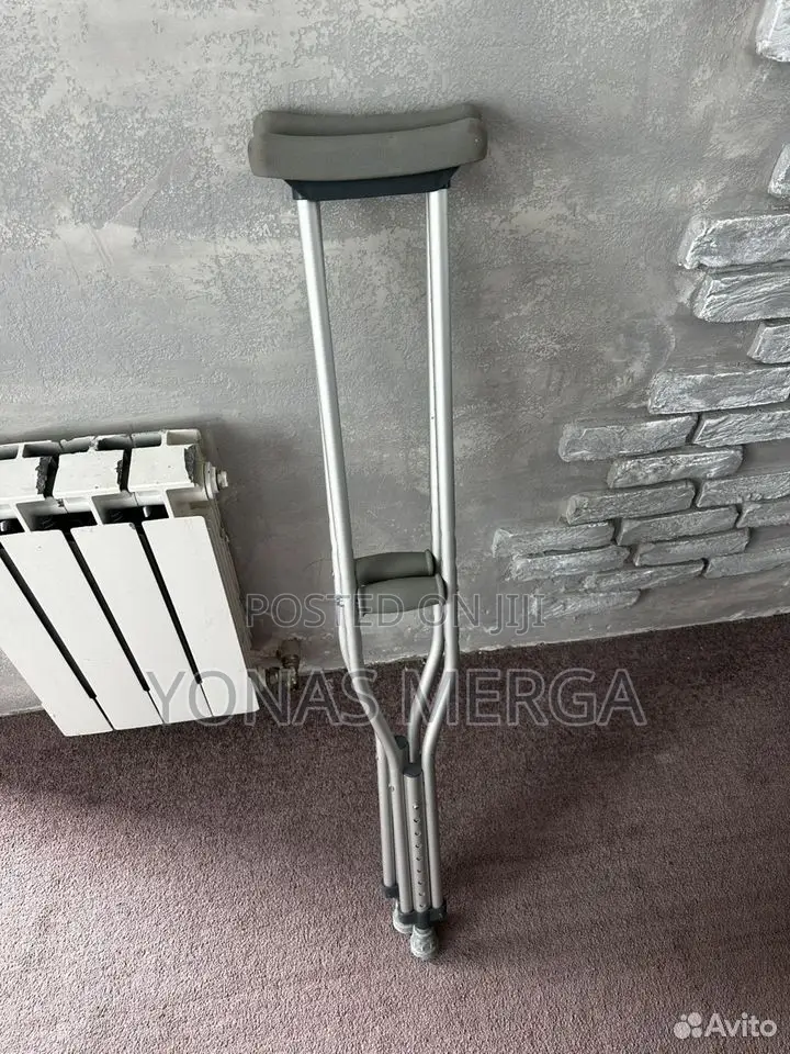 Crutches Aluminium Under Arm - Adult℥0crutches፻∆Elbow Kranch