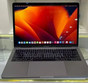 Photo - New Laptop Apple MacBook Pro 2017 8GB Intel Core I5 SSD 512GB