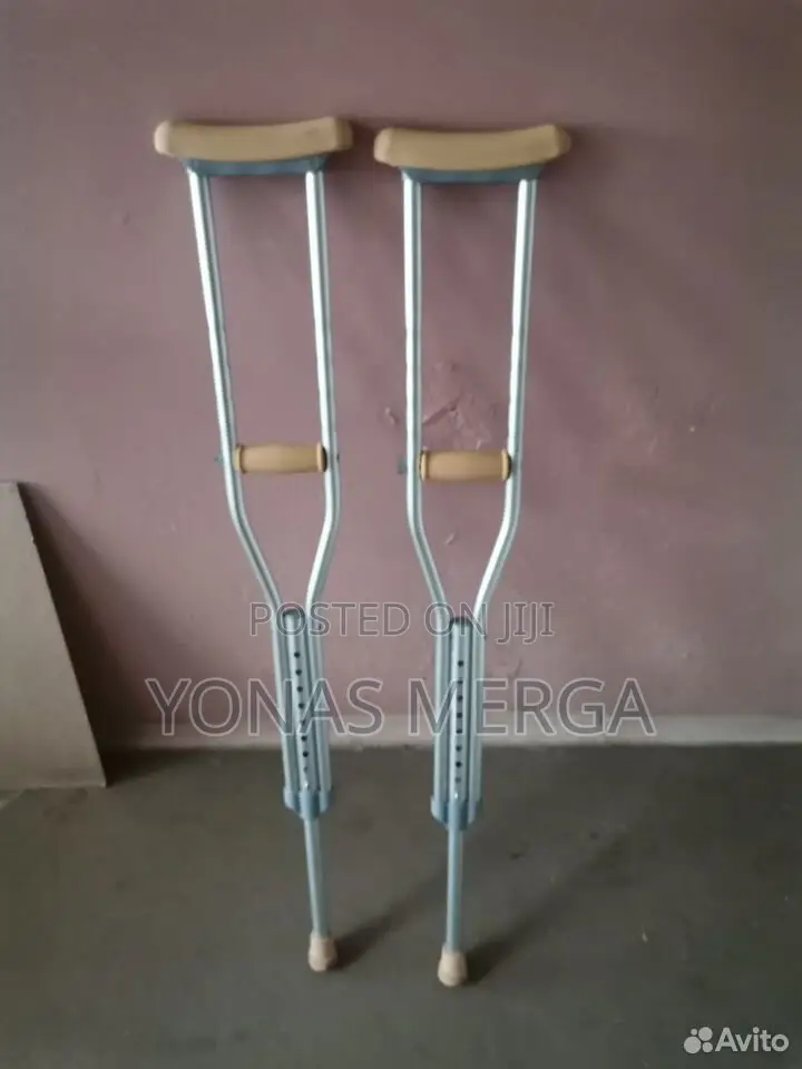 Underarm Crutches Are Equipped With Soft Arm Restsð፪crutches