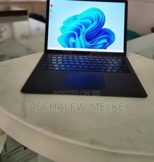 New Laptop Microsoft Surface 16GB Intel Core I7 SSD 512GB