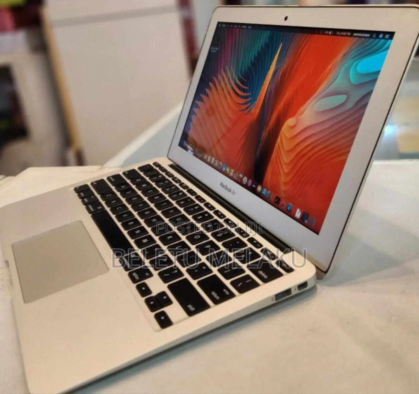 New Laptop Apple MacBook Air 2015 4GB Intel Core I5 SSD 128GB