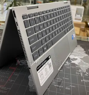 New Laptop HP Envy X360 8GB Intel Core I5 SSD 512GB