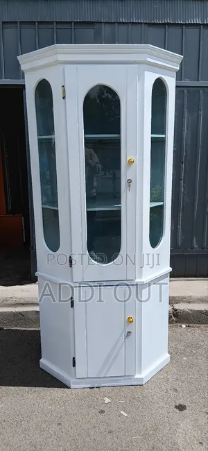 ነጭ ኮርነር ቡፌ/White Corner Buffe